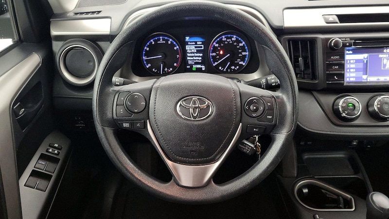 2017 Toyota RAV4 LE 10