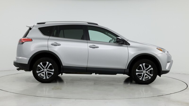 2017 Toyota RAV4 LE 7