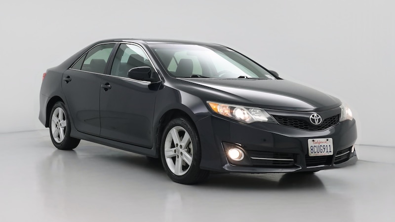 2014 Toyota Camry SE Hero Image