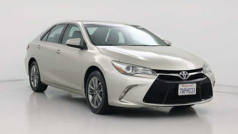 2017 Toyota Camry SE Hero Image