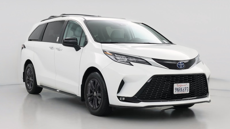 2024 Toyota Sienna XSE Hero Image