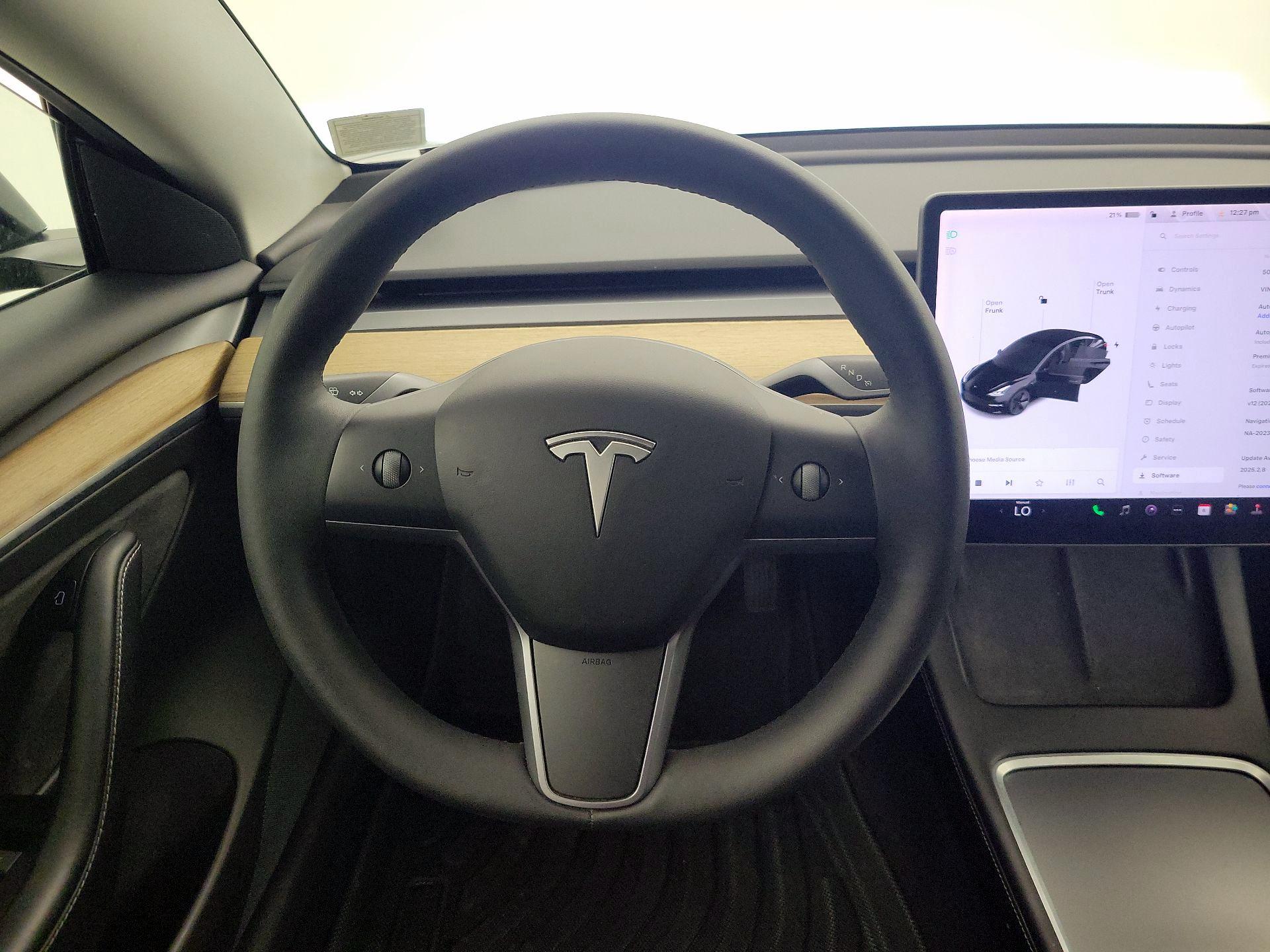 Thumbnail: 2021 Tesla Model 3 - 10