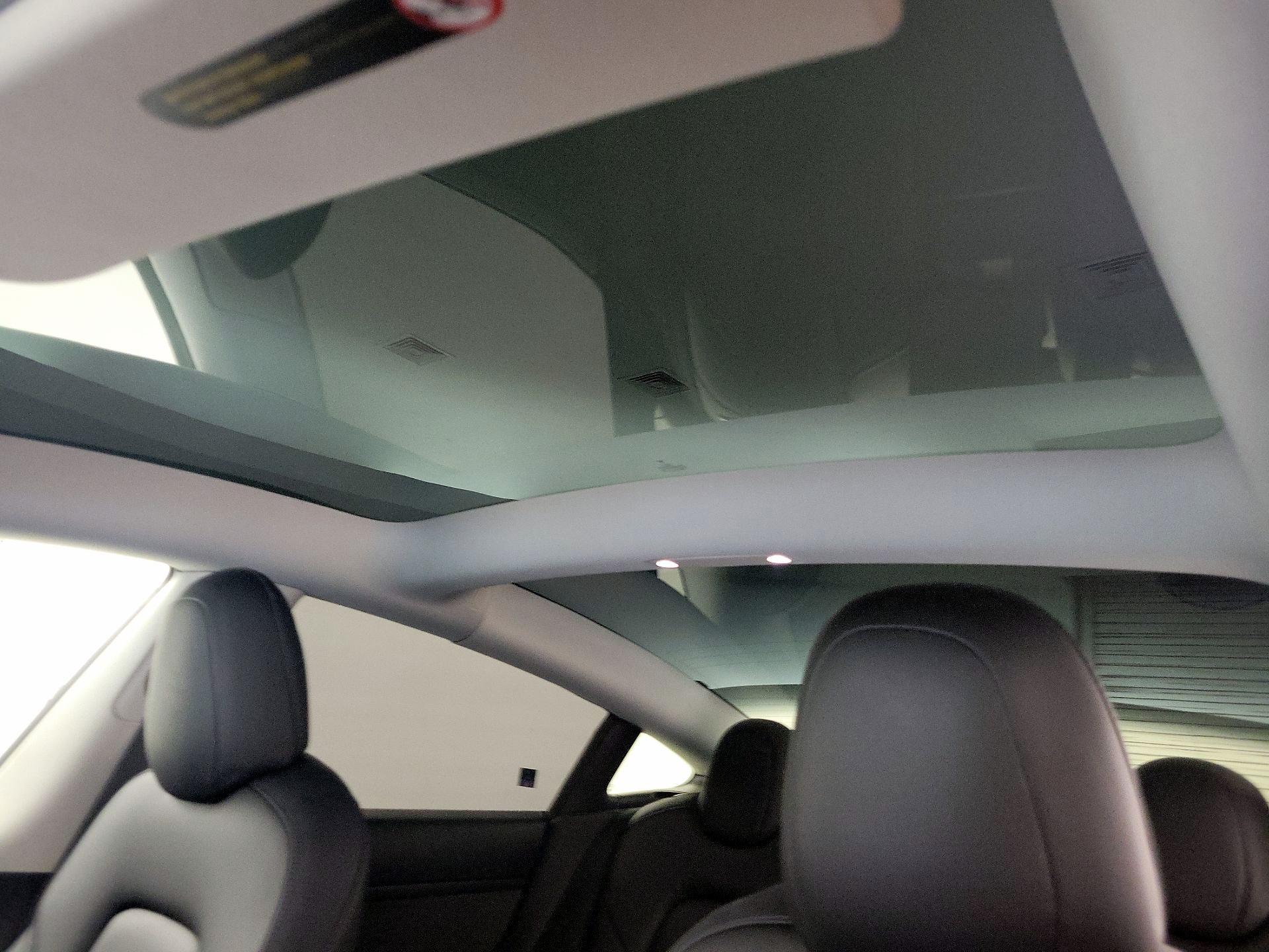 Thumbnail: 2021 Tesla Model 3 - 19