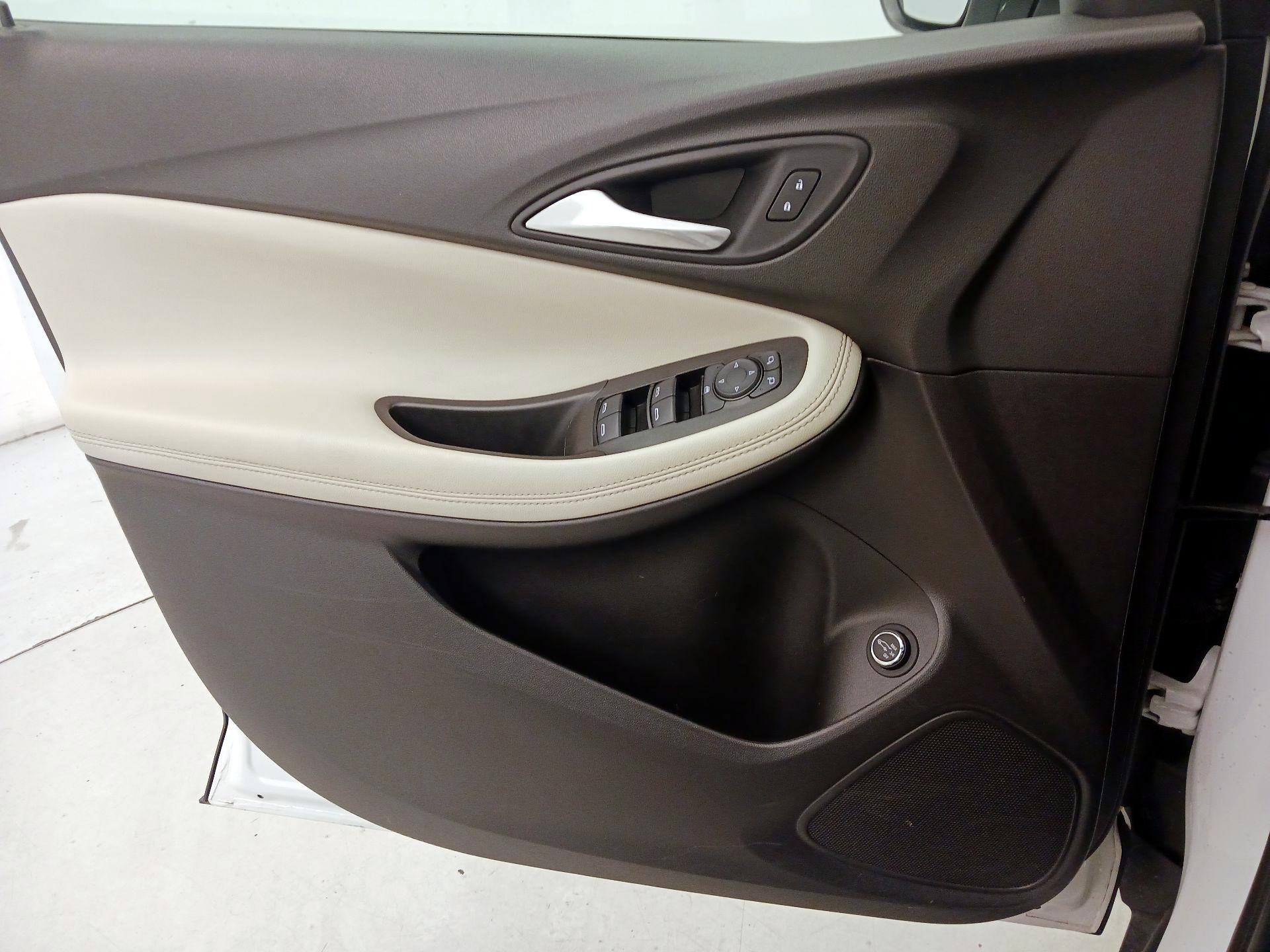 Thumbnail: 2021 Buick Encore GX - 12
