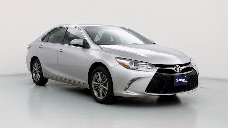 2017 Toyota Camry SE Hero Image