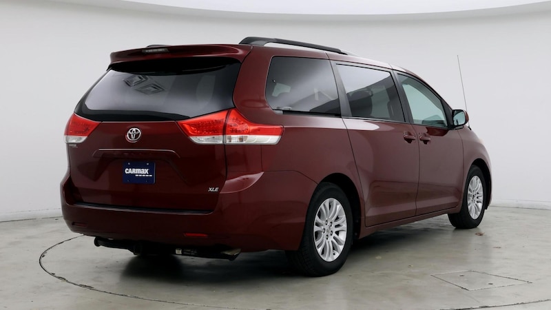 2014 Toyota Sienna XLE 8