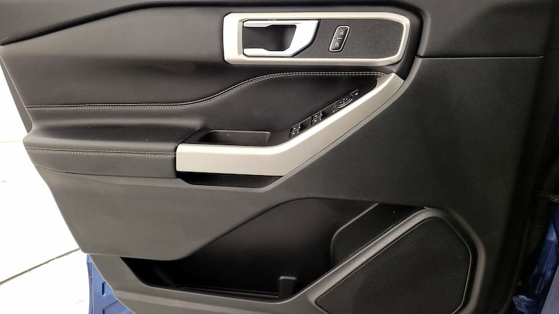 2023 Ford Explorer XLT 12