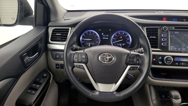 2019 Toyota Highlander XLE 10