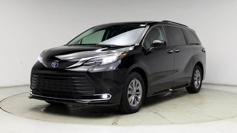 2023 Toyota Sienna XLE 4