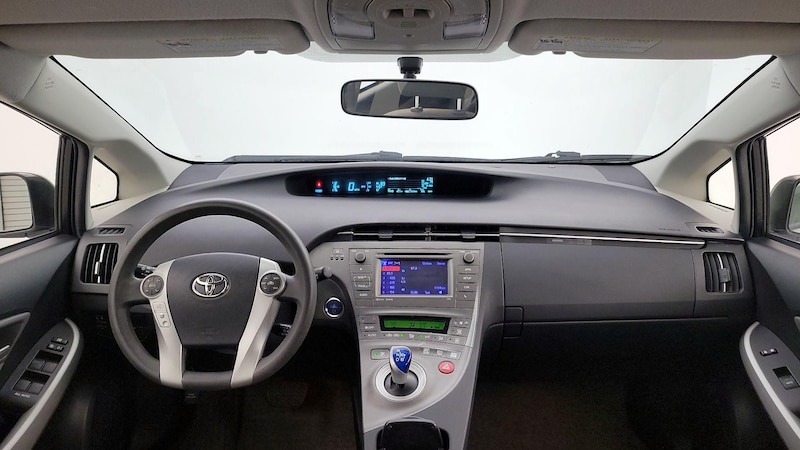 2013 Toyota Prius Three 9