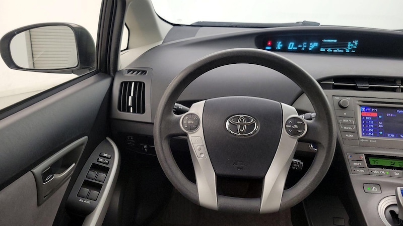 2013 Toyota Prius Three 10