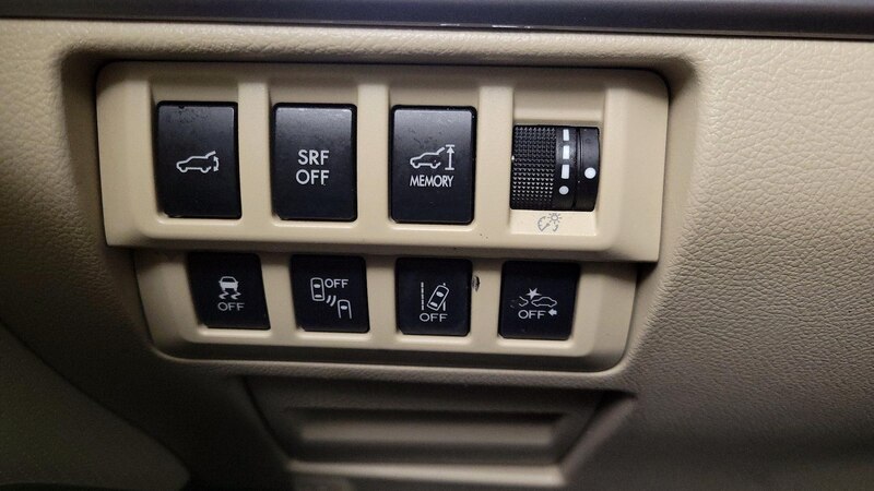 2015 Subaru Outback Limited 13