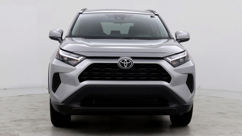 2025 Toyota RAV4 XLE 5