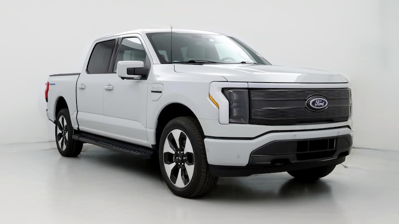 2023 Ford F-150 Lightning Platinum Hero Image