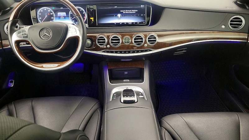 2015 Mercedes-Benz S-Class S 550 9