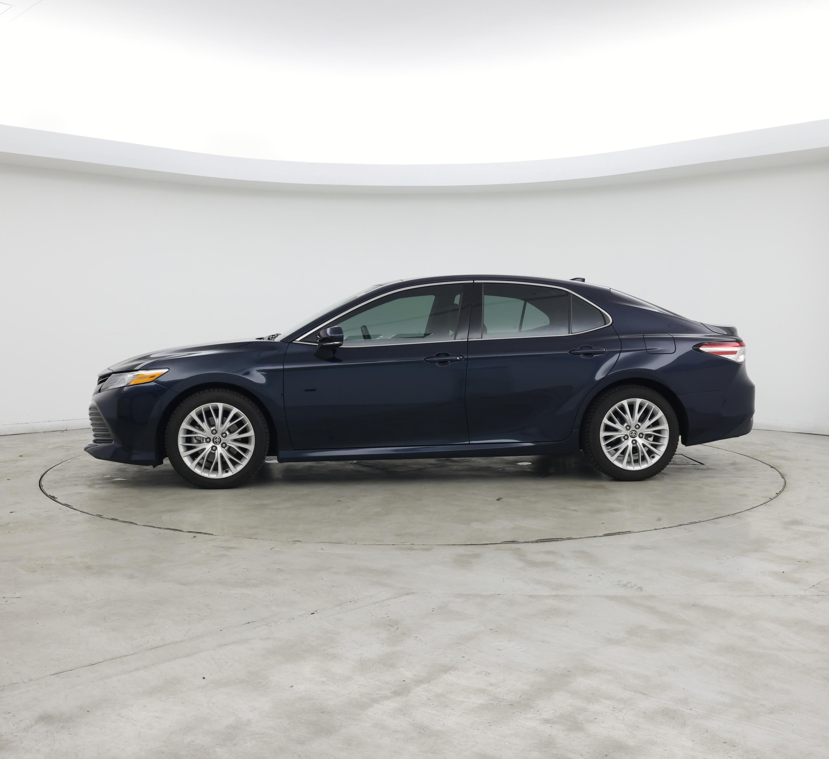 Thumbnail: 2020 Toyota Camry - 3