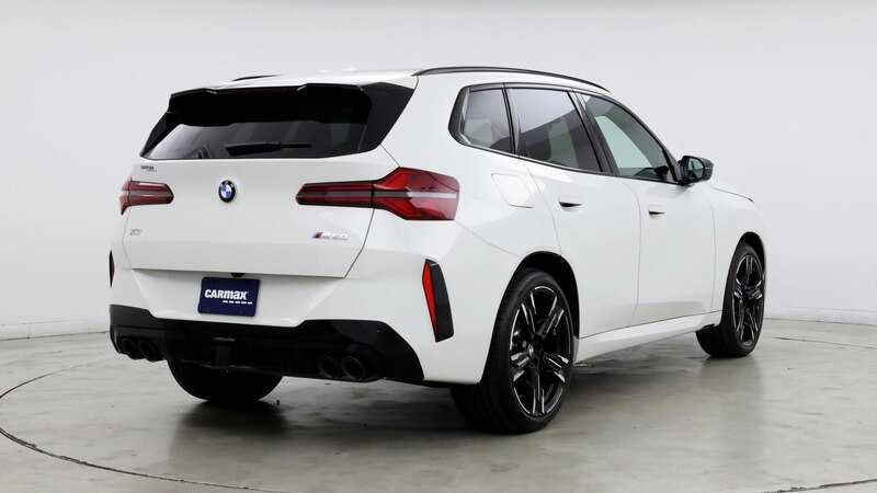 2025 BMW X3 M 8