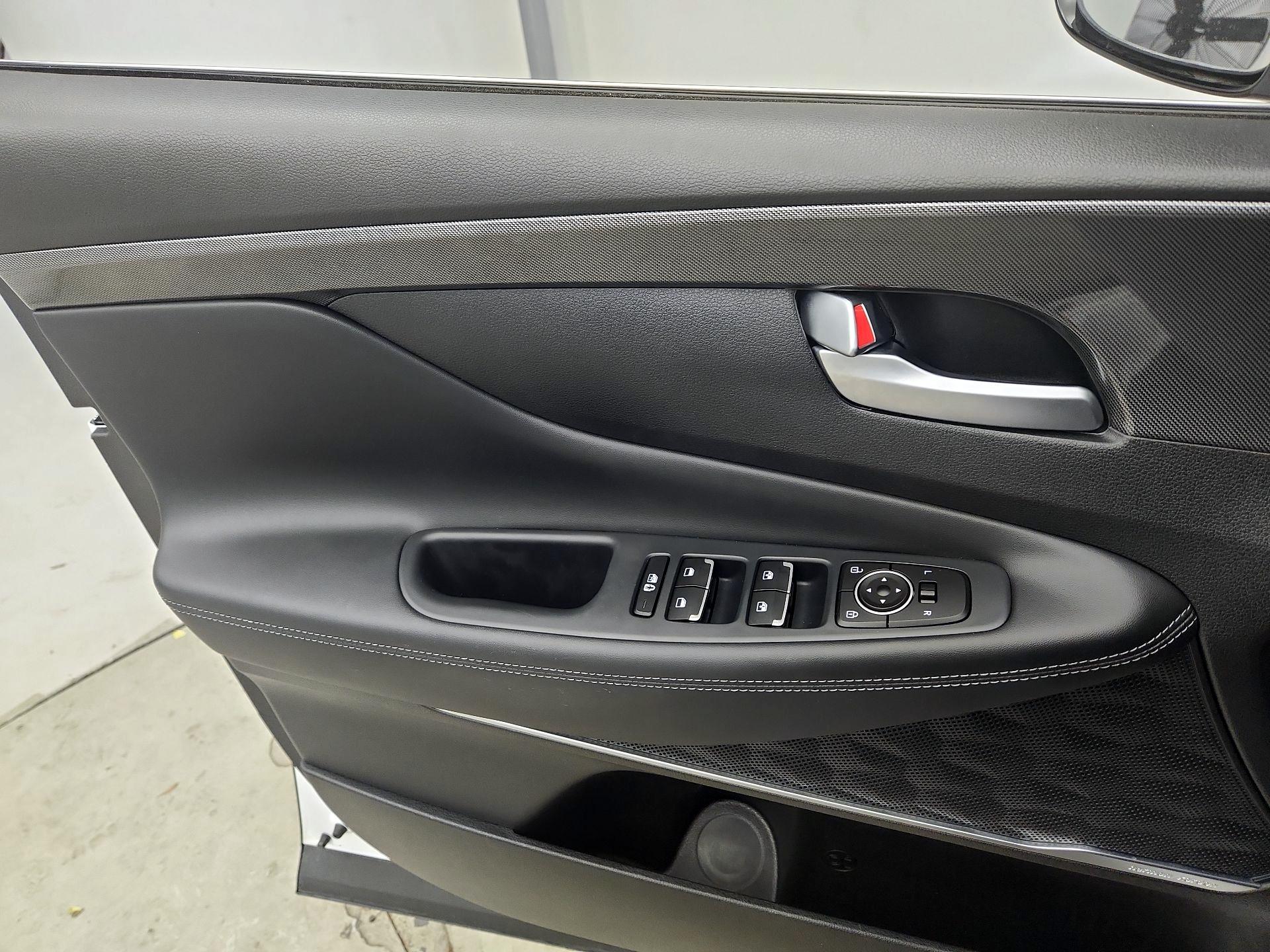 Thumbnail: 2023 Hyundai Santa Fe - 12