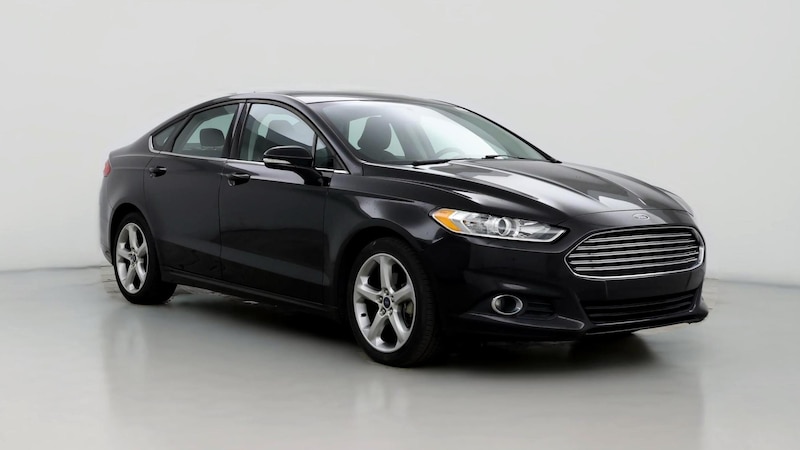 2015 Ford Fusion SE Hero Image