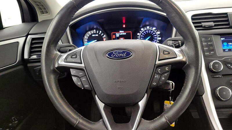 2015 Ford Fusion SE 10