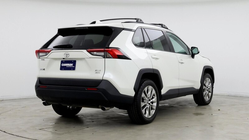 2021 Toyota RAV4 XLE Premium 8