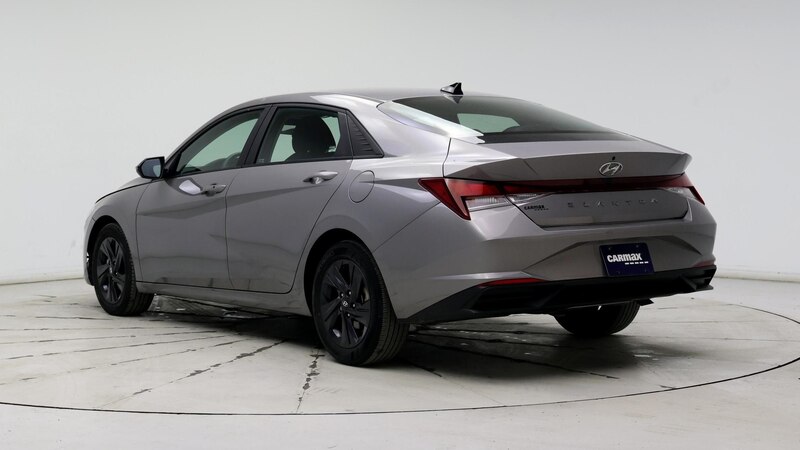 2022 Hyundai Elantra SEL 2