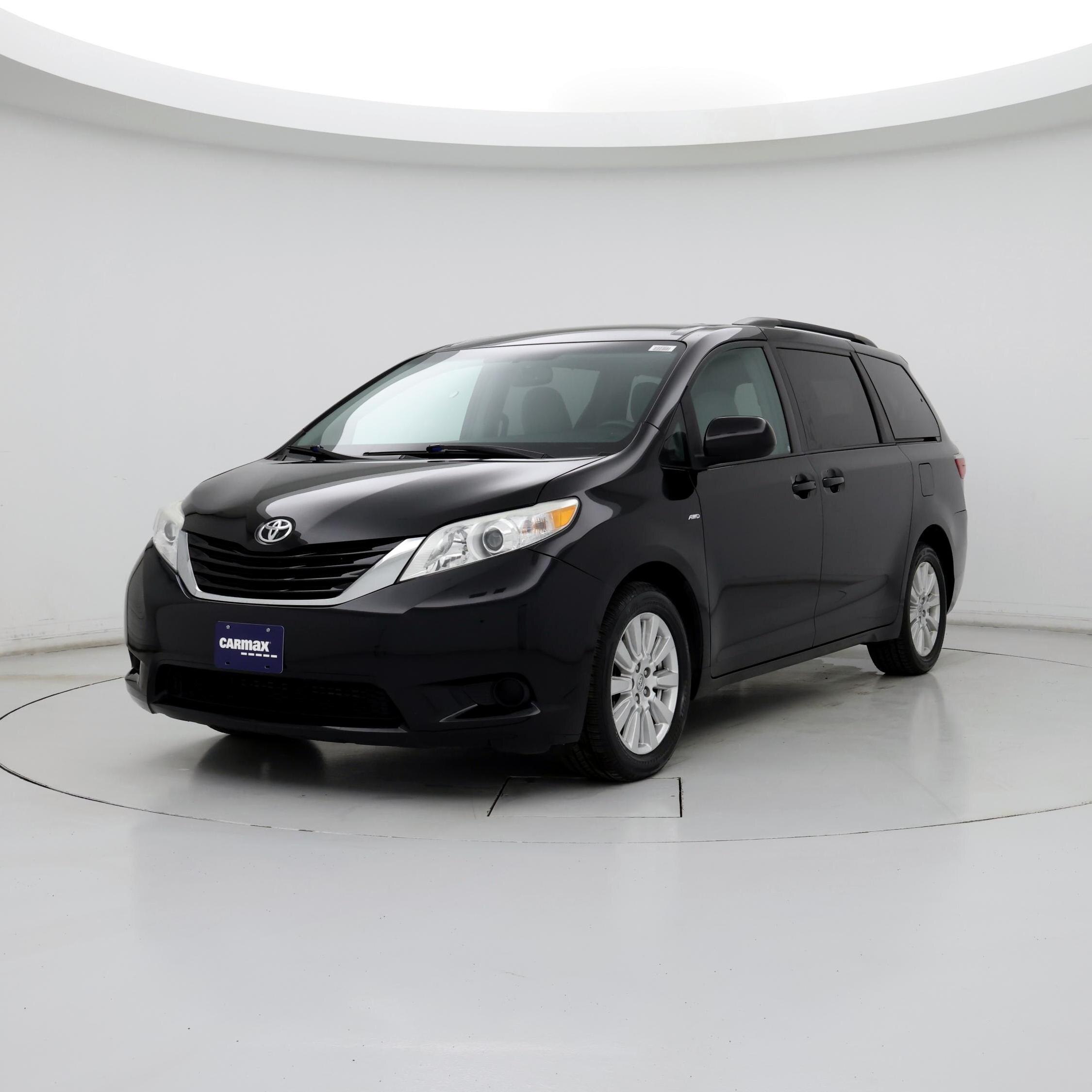 Thumbnail: 2017 Toyota Sienna - 4