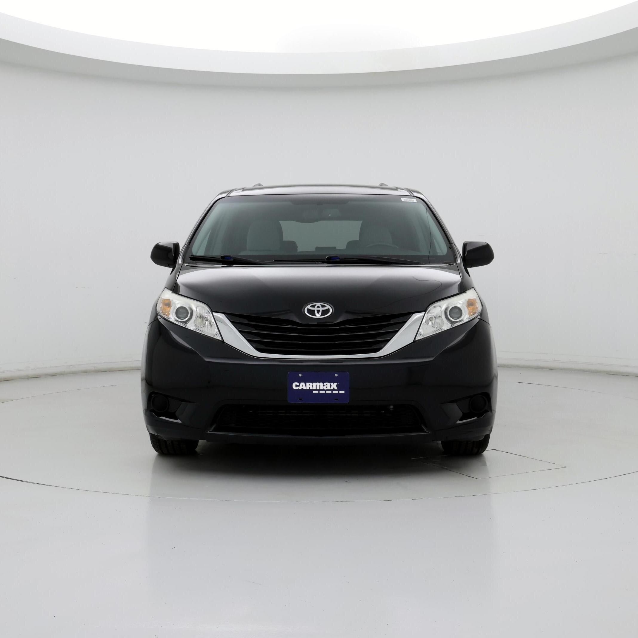 Thumbnail: 2017 Toyota Sienna - 5