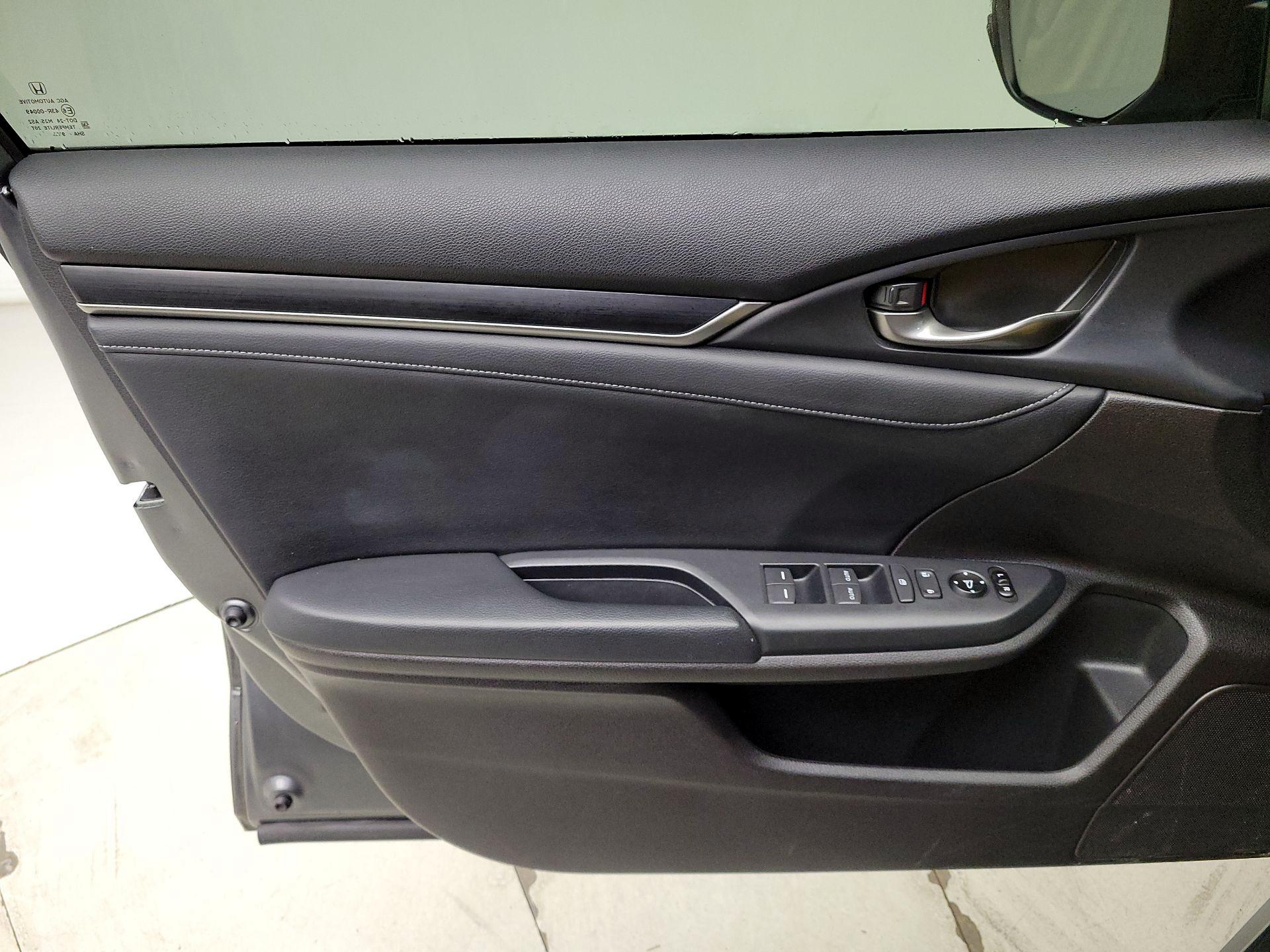 Thumbnail: 2020 Honda Civic - 12