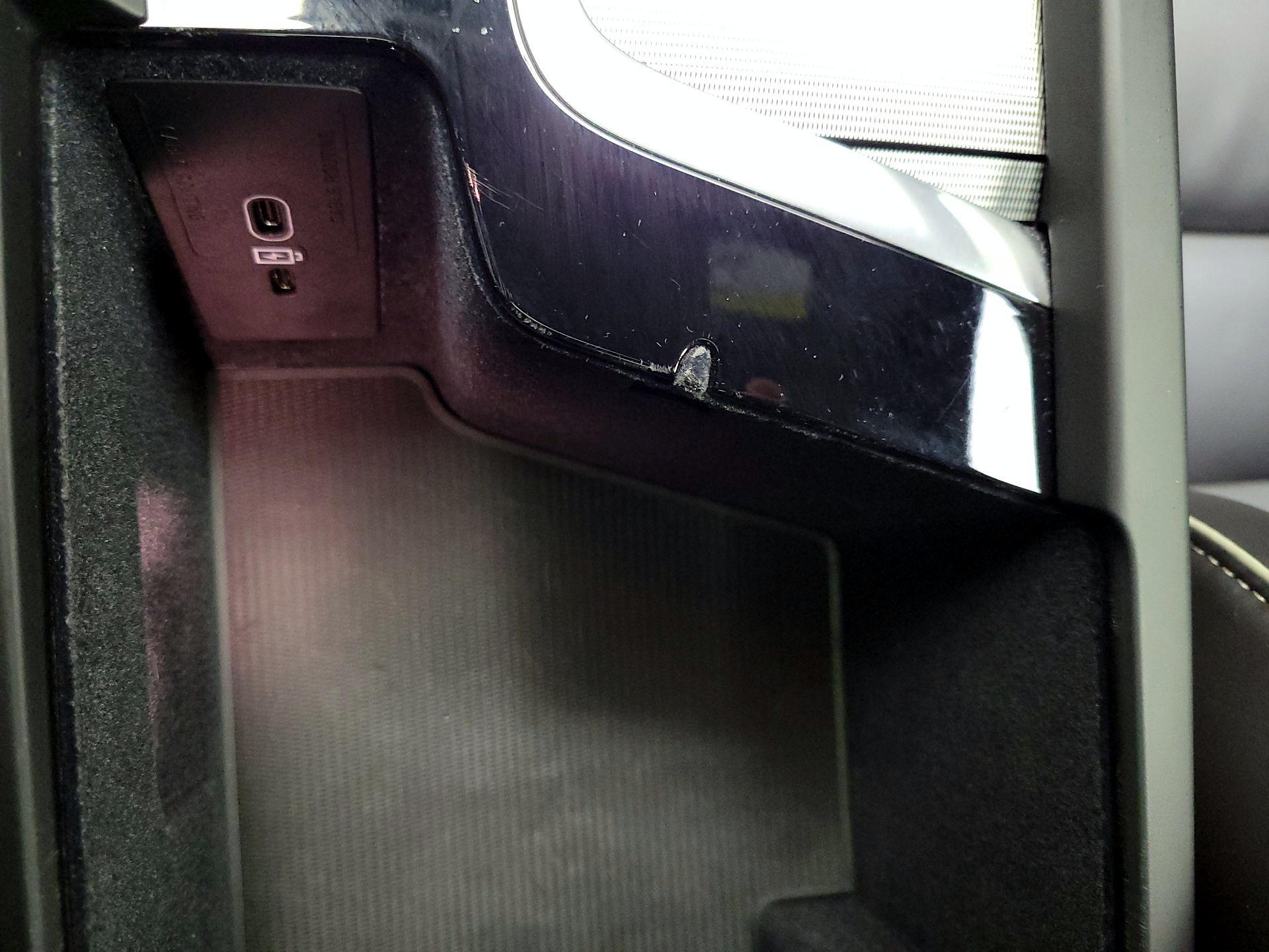 Thumbnail: 2022 Volvo XC60 - 19