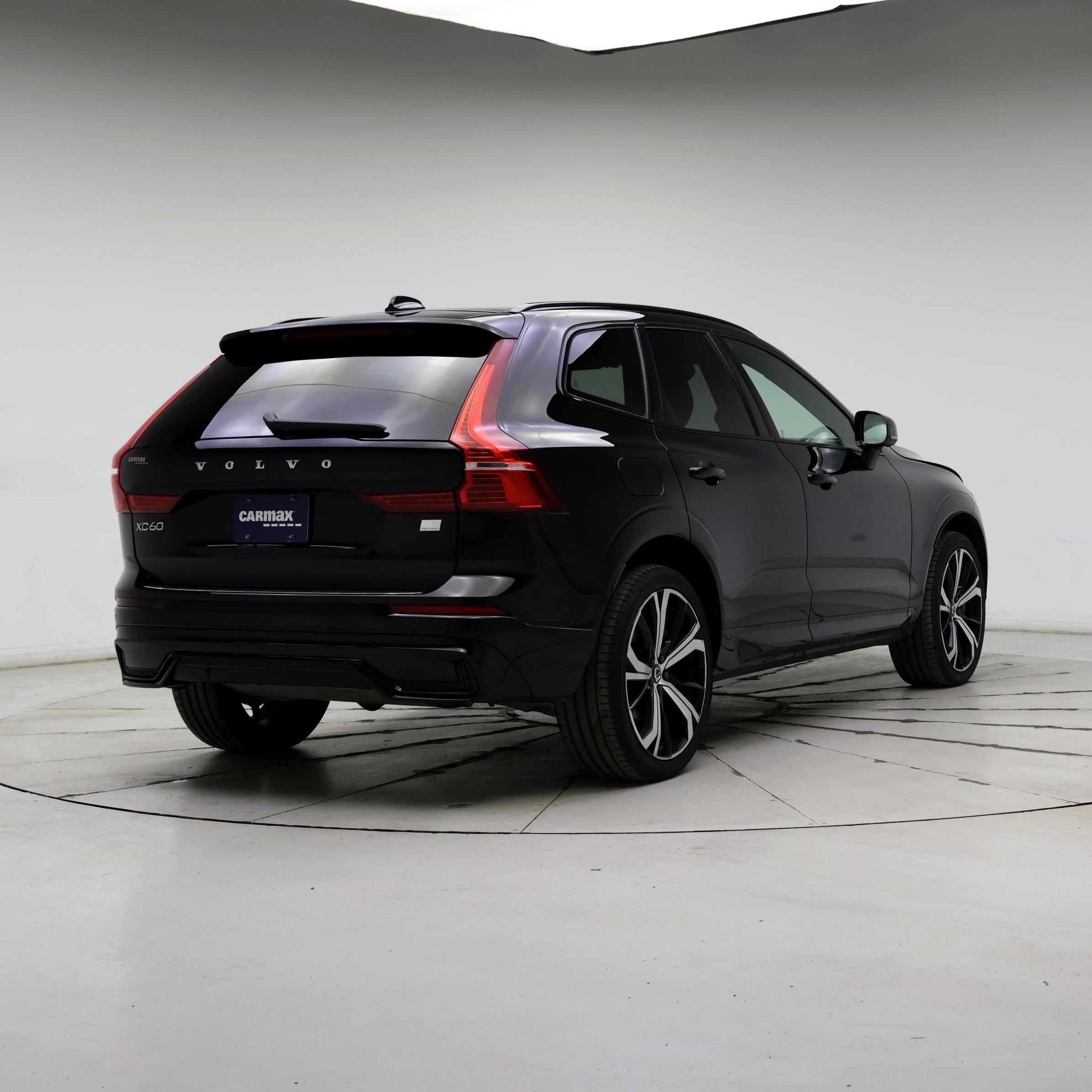Thumbnail: 2022 Volvo XC60 - 8