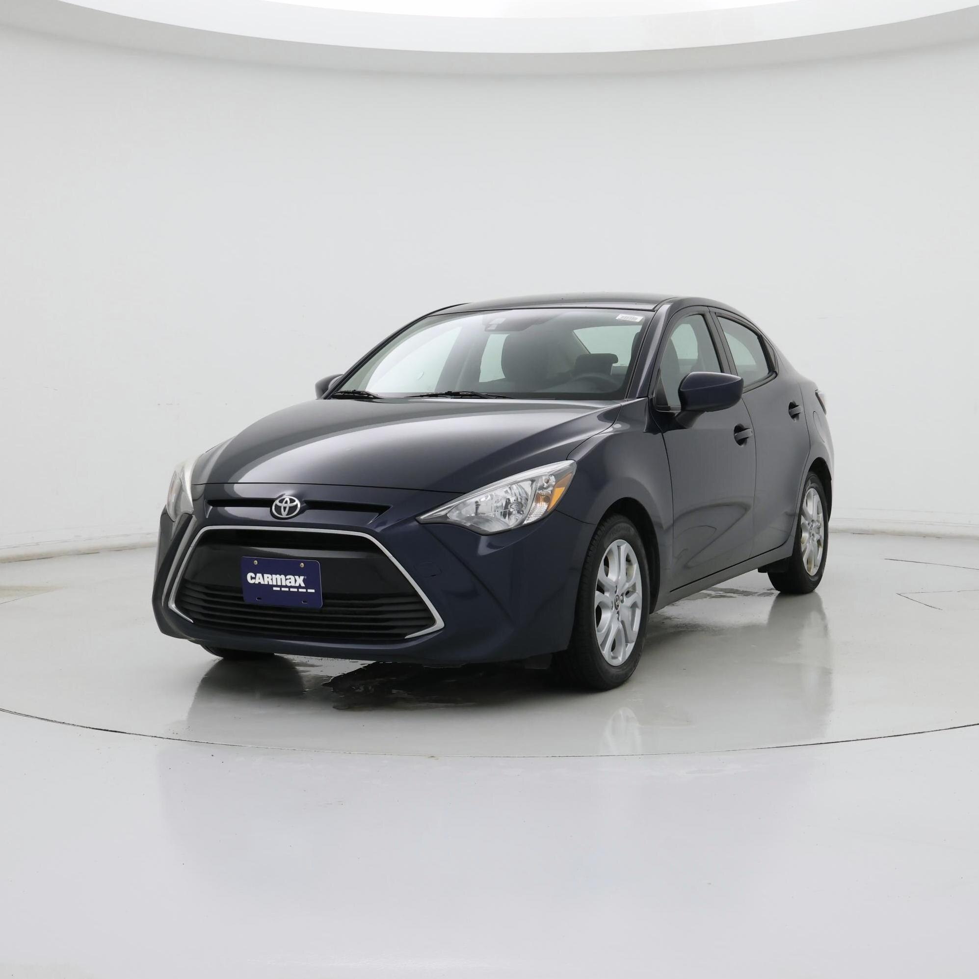 Thumbnail: 2017 Toyota Yaris iA - 4