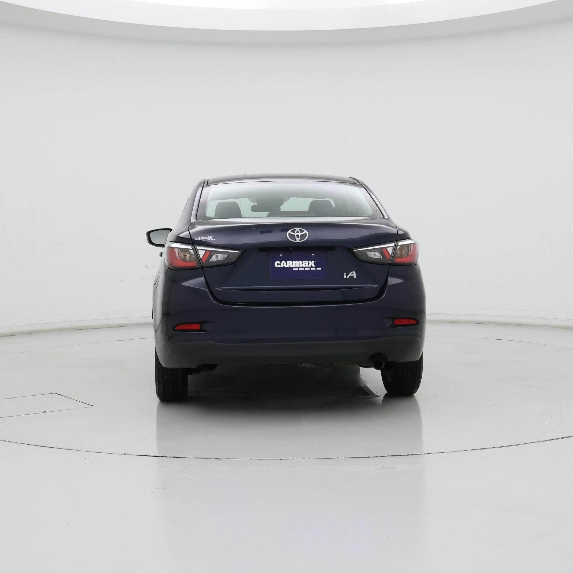 Thumbnail: 2017 Toyota Yaris iA - 6