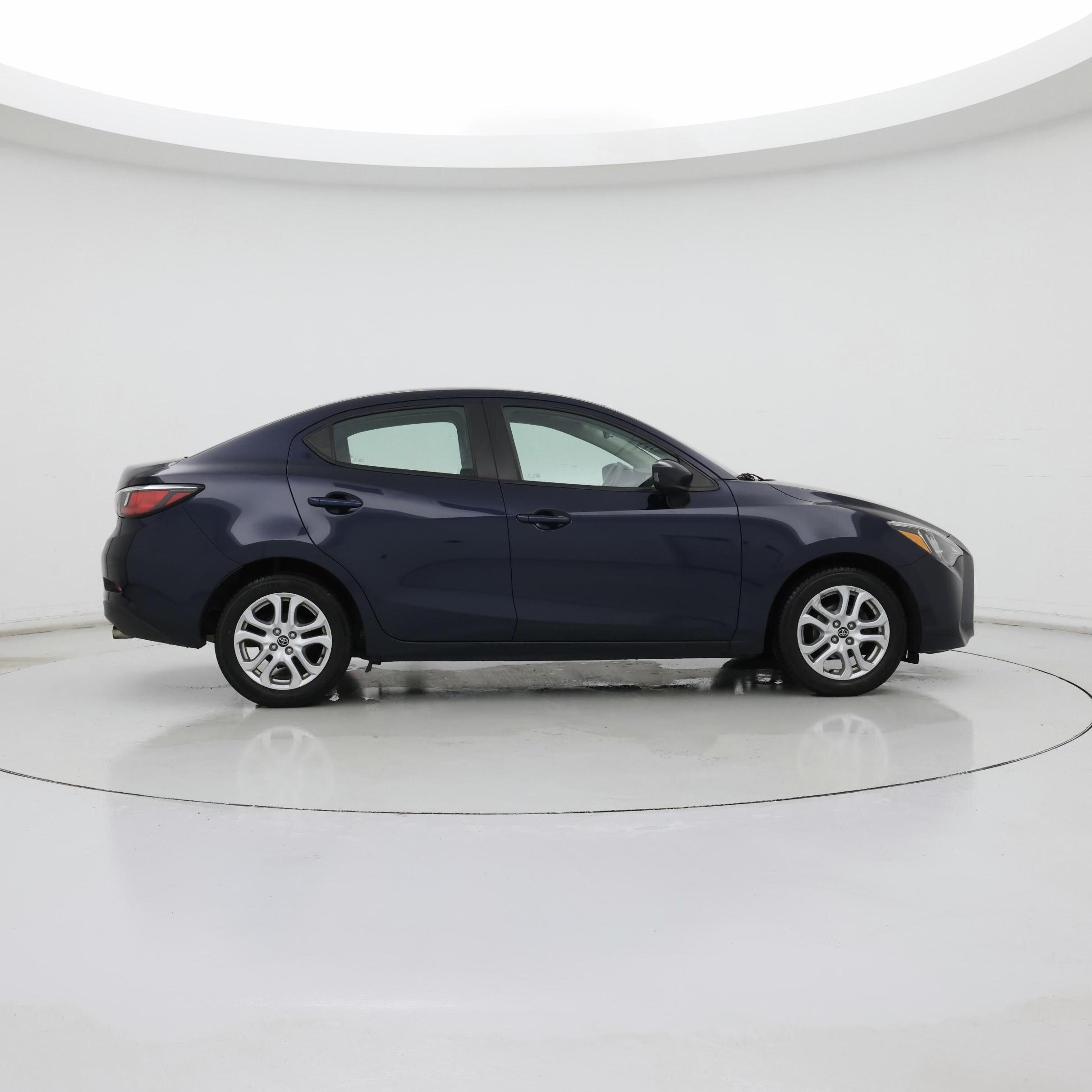 Thumbnail: 2017 Toyota Yaris iA - 7