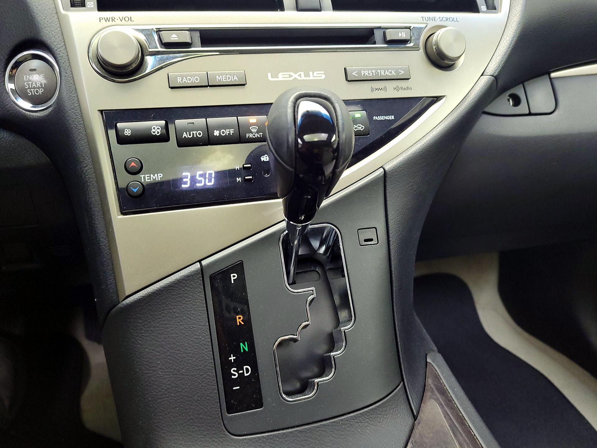 Thumbnail: 2015 Lexus RX - 17