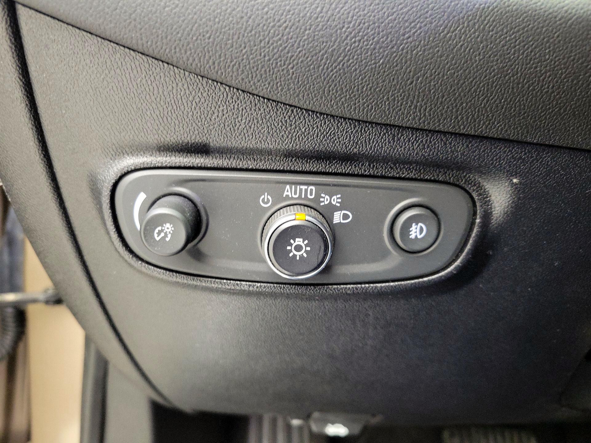 Thumbnail: 2019 Chevrolet Equinox - 13