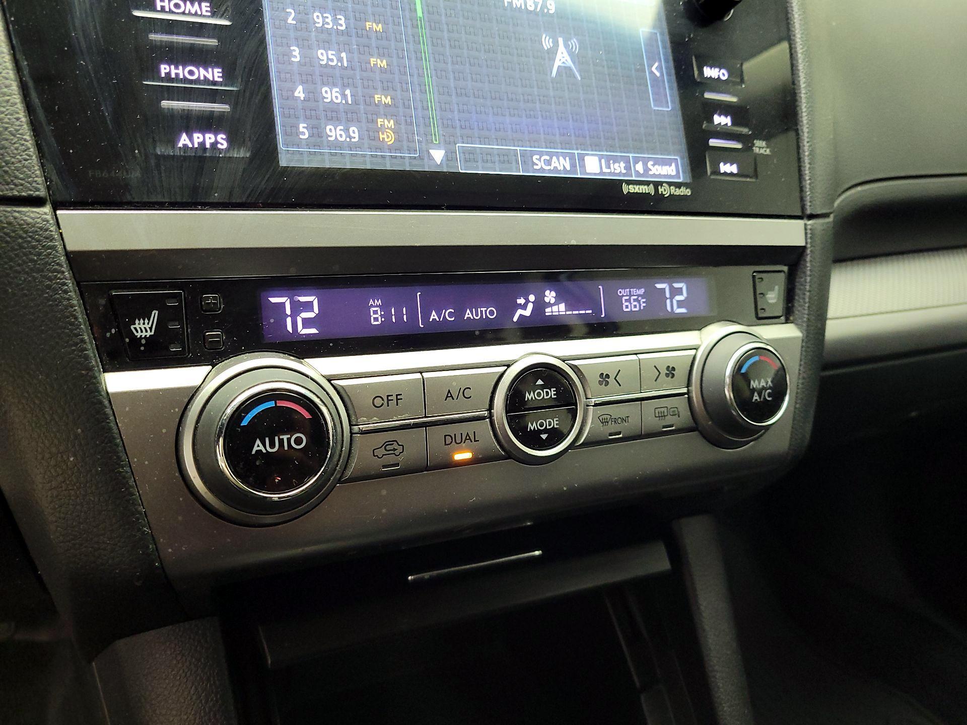 Thumbnail: 2015 Subaru Legacy - 16