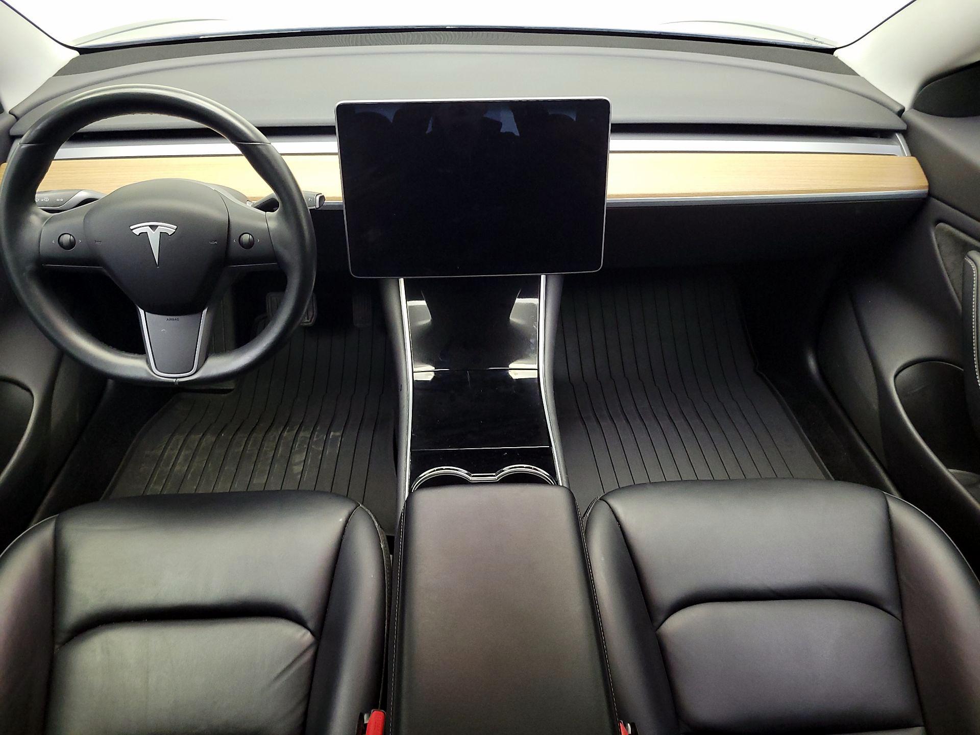 Thumbnail: 2019 Tesla Model 3 - 9