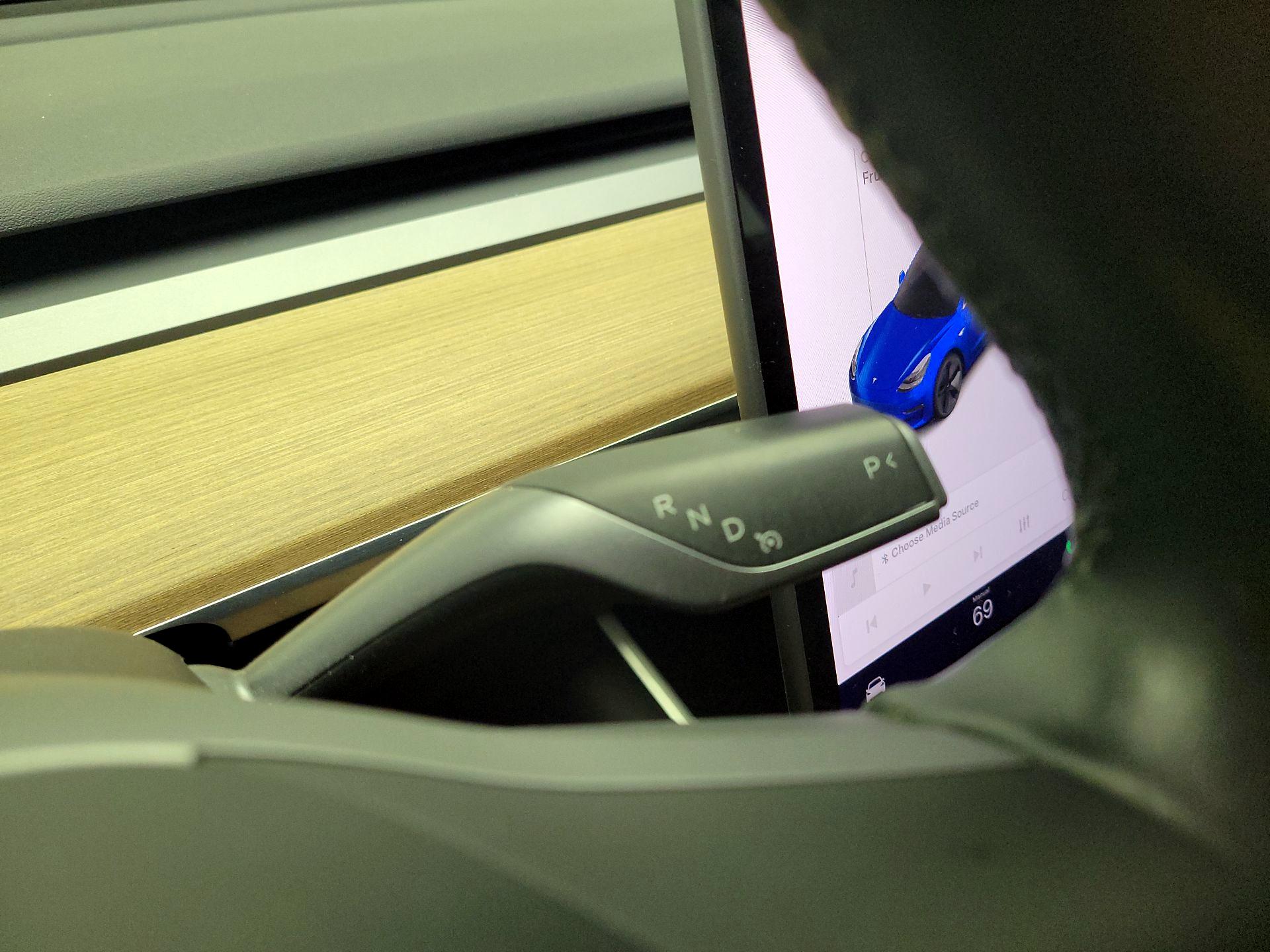 Thumbnail: 2019 Tesla Model 3 - 17