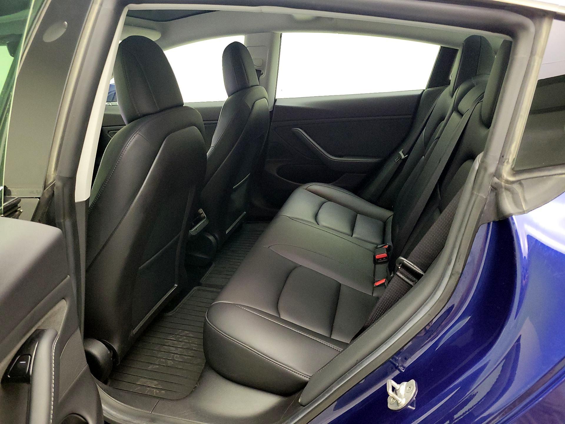 Thumbnail: 2019 Tesla Model 3 - 19