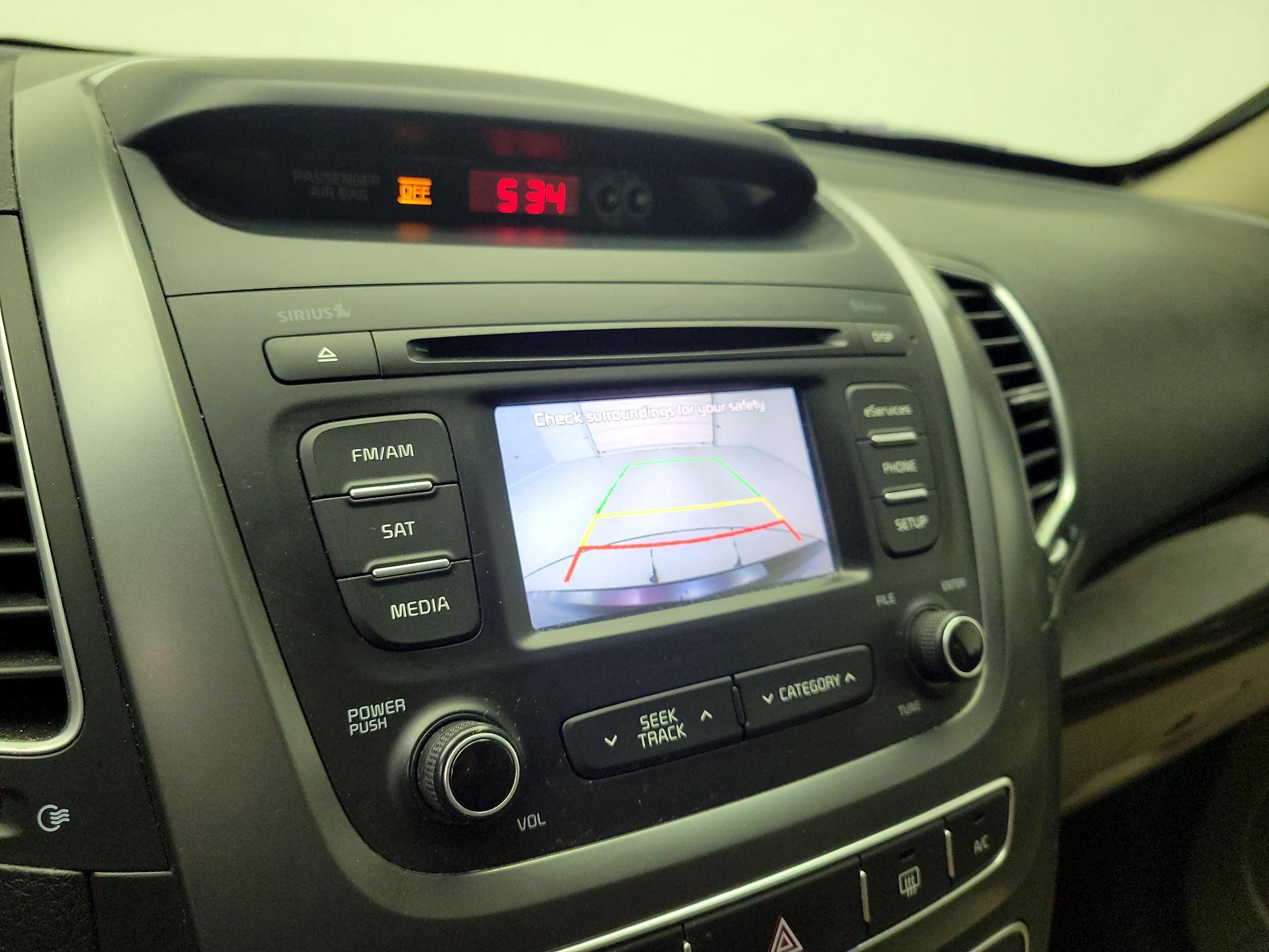 Thumbnail: 2015 Kia Sorento - 14