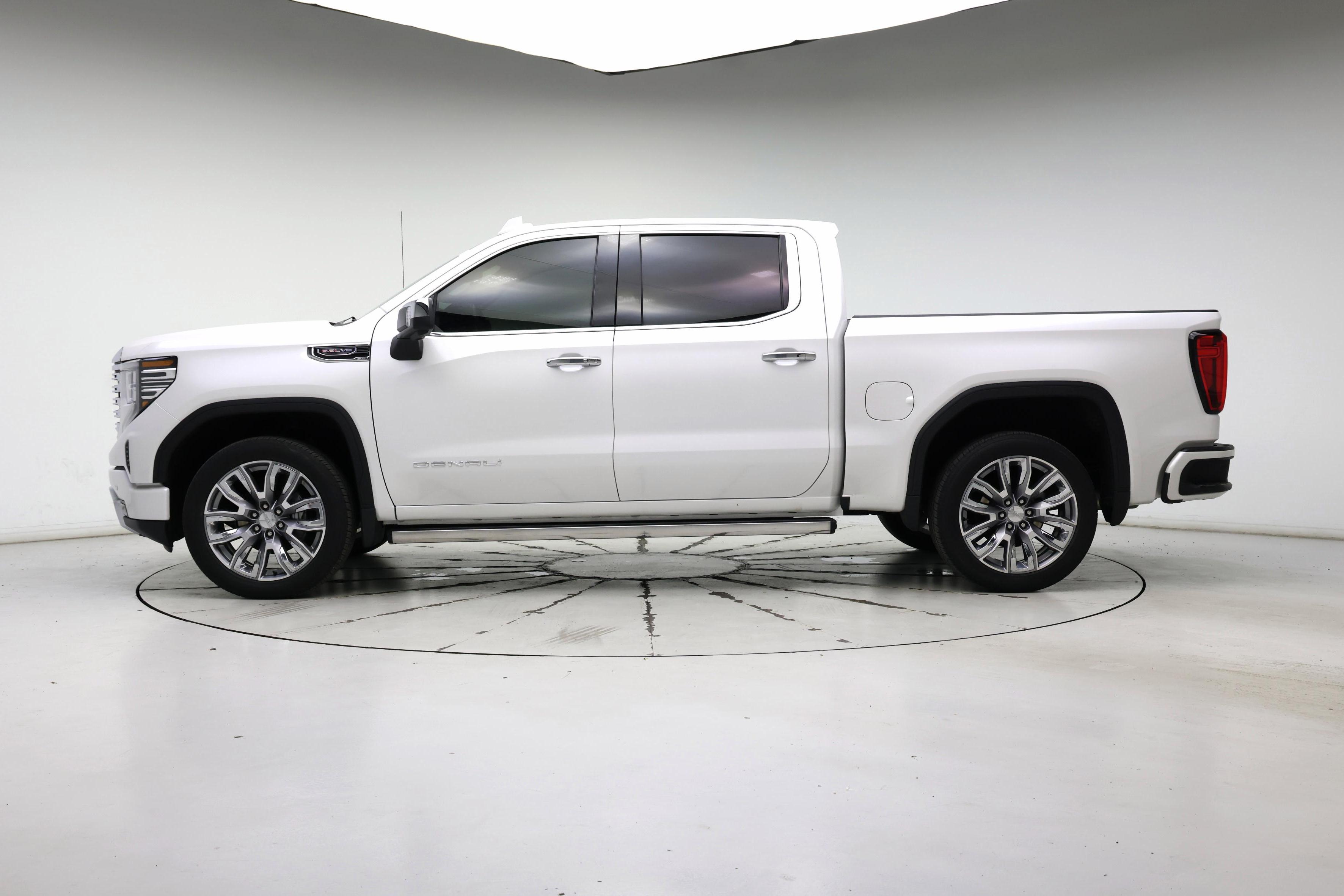 Thumbnail: 2022 GMC Sierra 1500 - 3