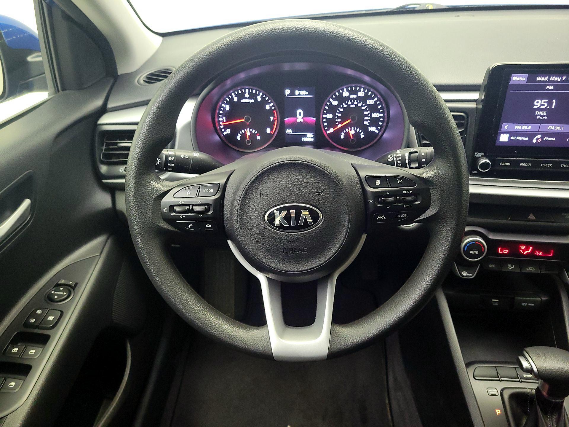 Thumbnail: 2021 Kia Rio5 - 10