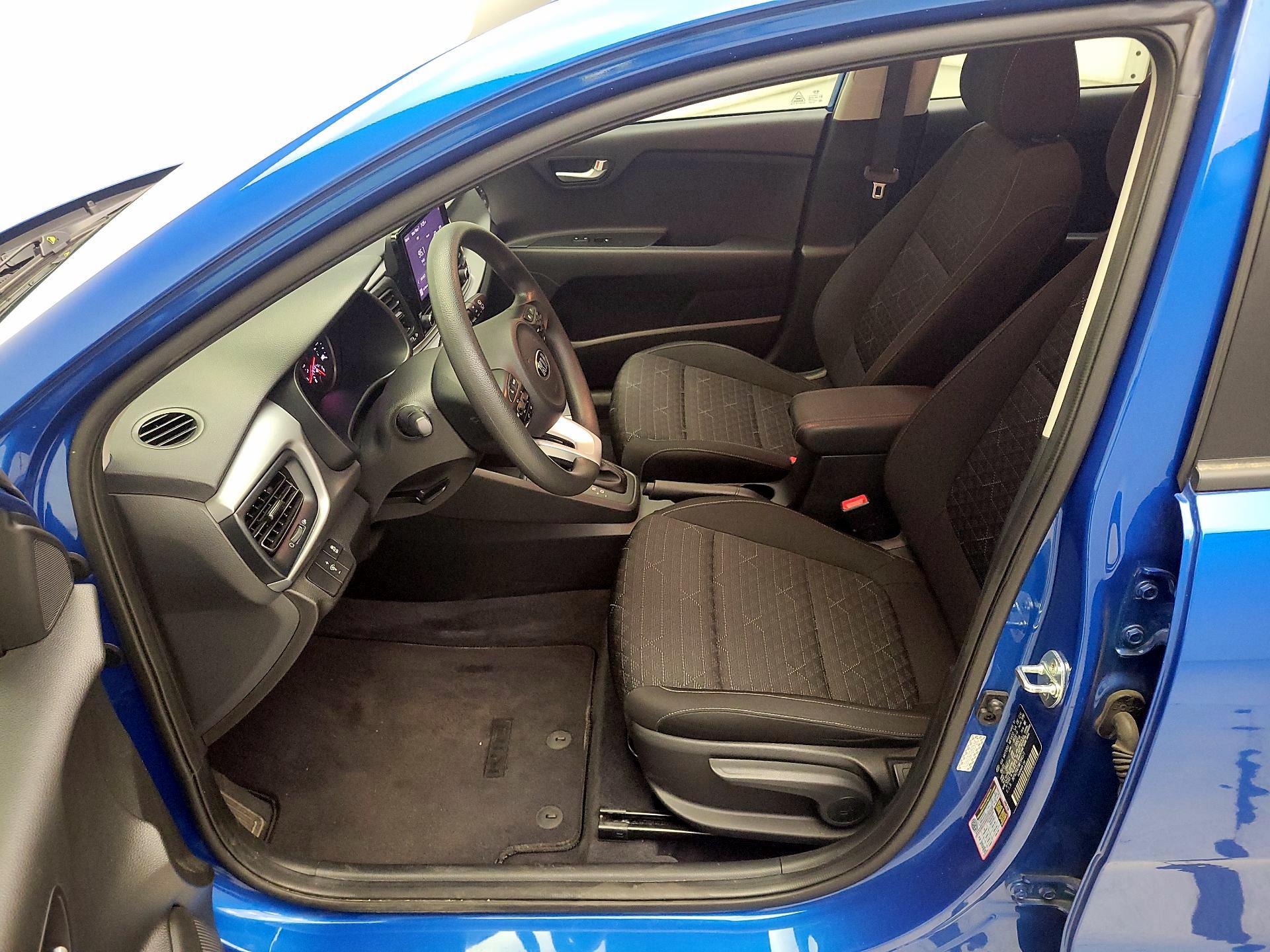 Thumbnail: 2021 Kia Rio5 - 11