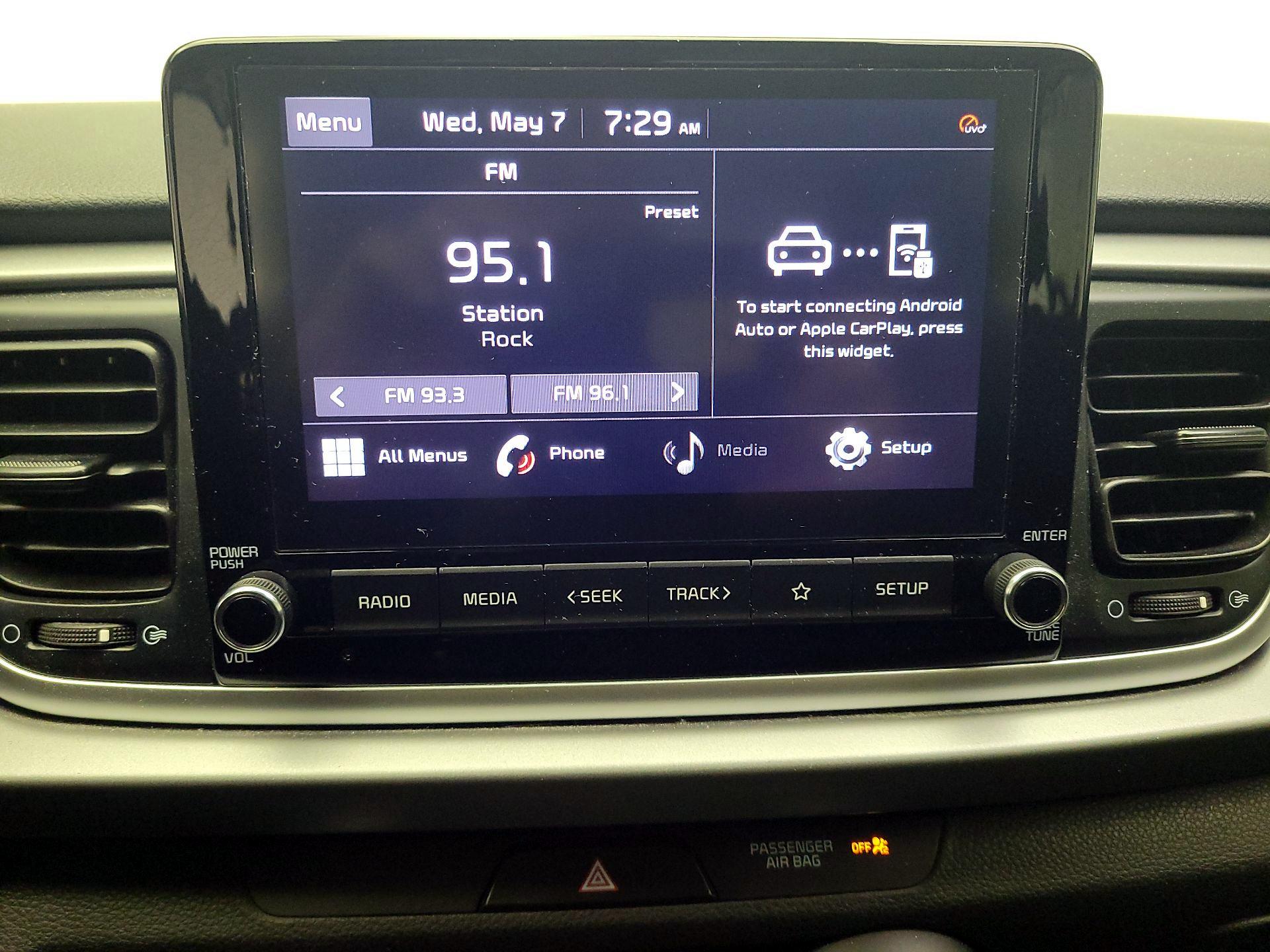 Thumbnail: 2021 Kia Rio5 - 15