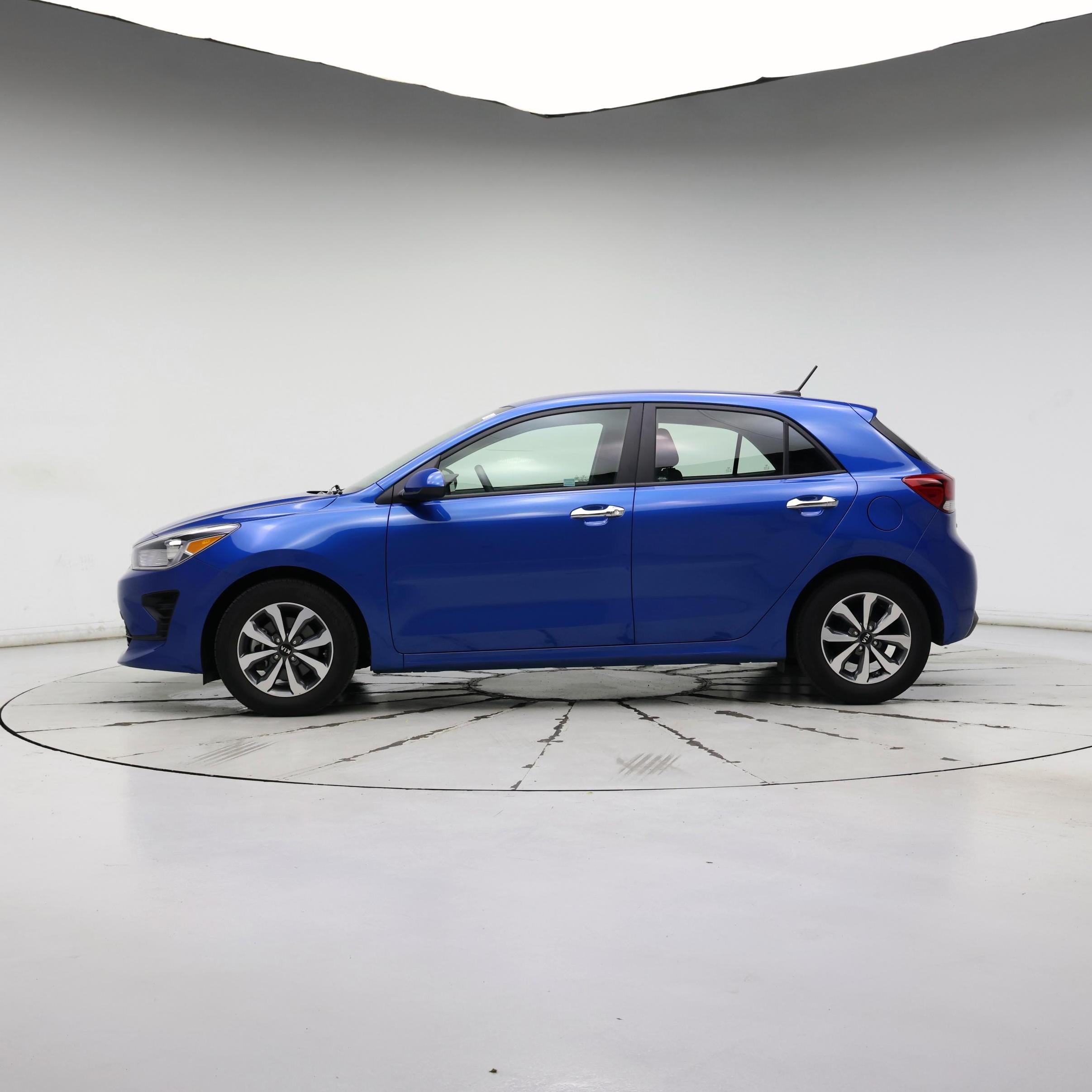 Thumbnail: 2021 Kia Rio5 - 3