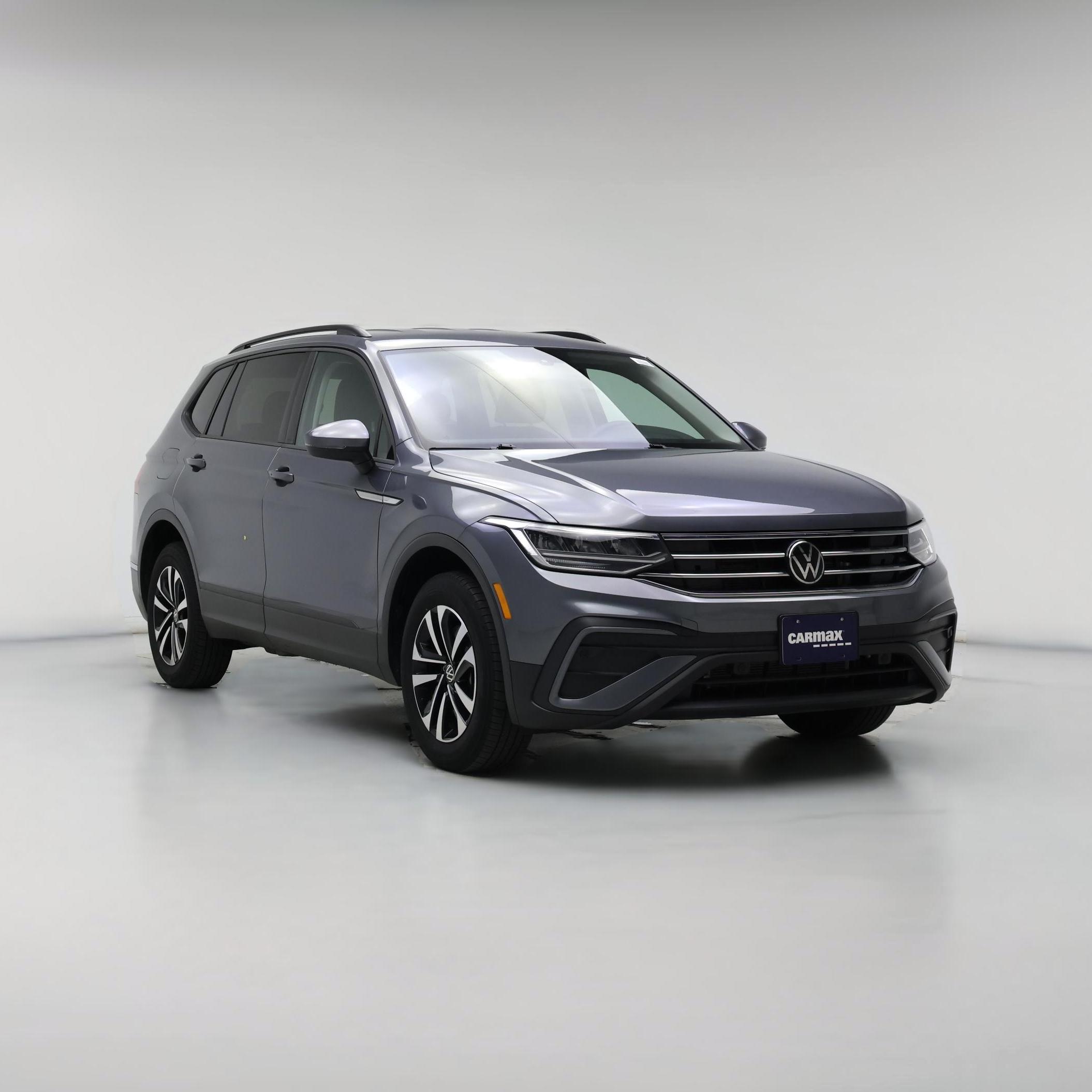 Thumbnail: 2023 Volkswagen Tiguan - 1