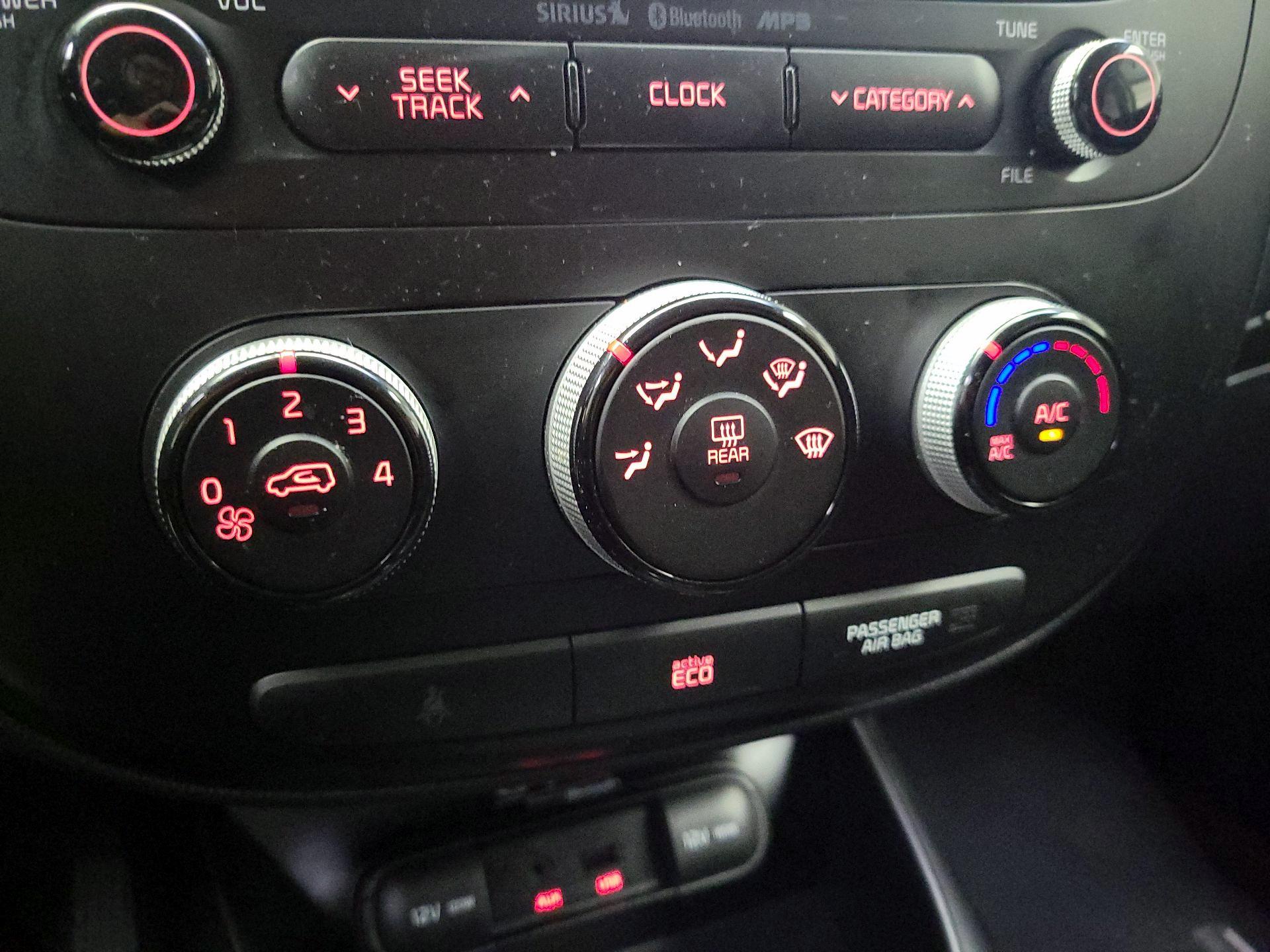 Thumbnail: 2015 Kia Soul - 16