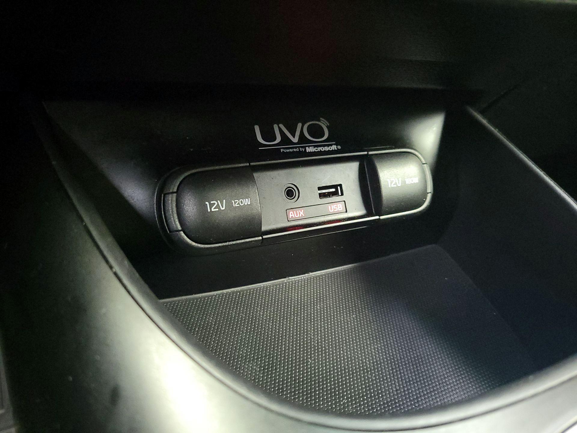 Thumbnail: 2015 Kia Soul - 18