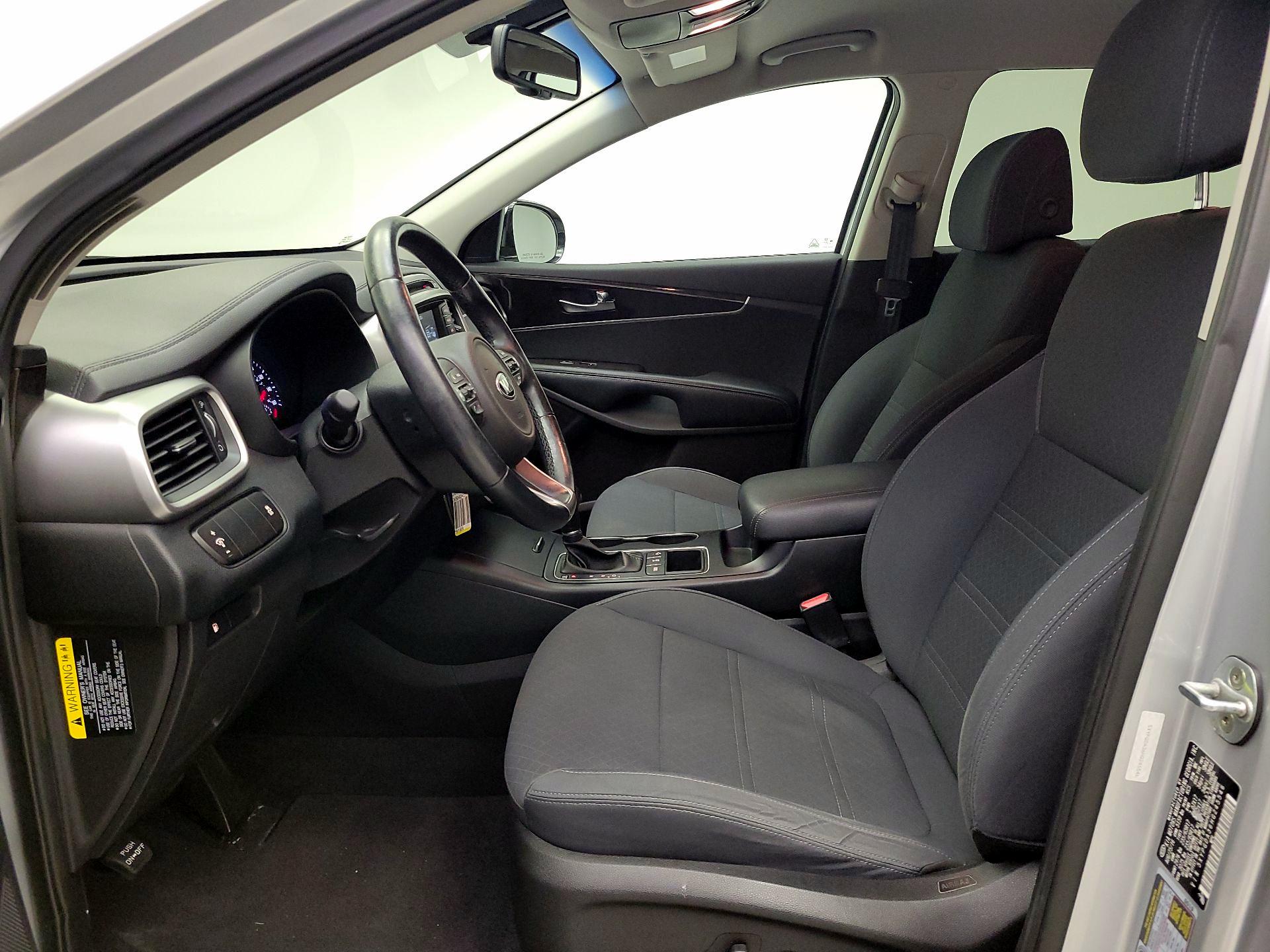 Thumbnail: 2017 Kia Sorento - 11